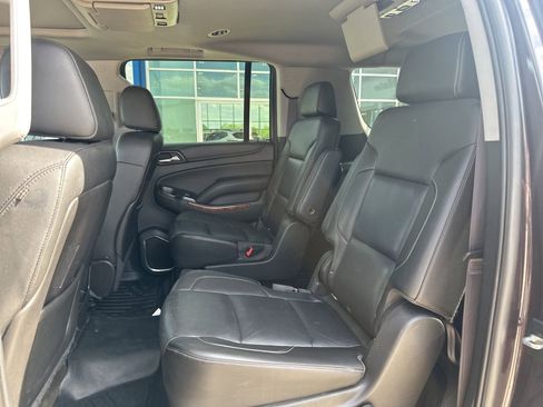 Used 2015 Chevrolet Suburban LTZ image 10
