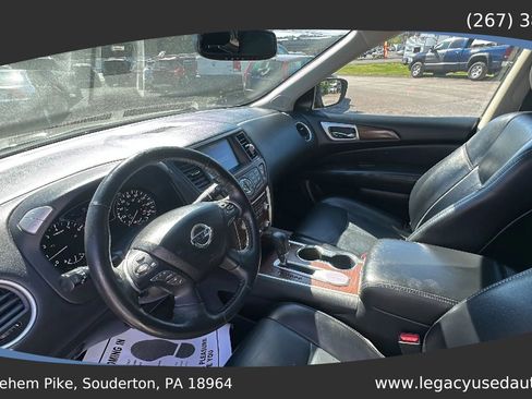 Used 2020 Nissan Pathfinder Platinum FWD image 33