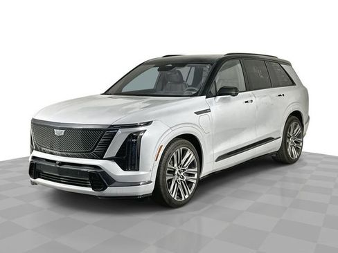 Certified 2026 Cadillac Vistiq Platinum w/ LPO, Floor Liner Package AWD/4WD image 1