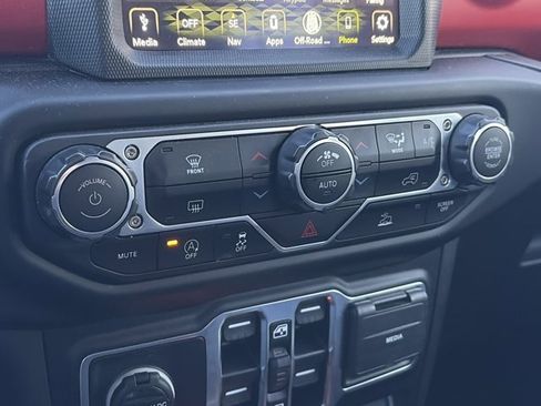 Used 2023 Jeep Wrangler Unlimited Rubicon w/ Xtreme 35 Tire Package image 24