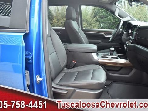 Used 2023 Chevrolet Silverado 1500 RST AWD/4WD image 25