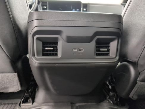 Used 2026 Chevrolet Silverado 1500 LT Trail Boss w/ LT Trail Boss Premium Package AWD/4WD image 22