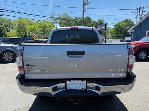 Used 2015 Toyota Tacoma 4x4 Double Cab w/ SR5 Package image 7