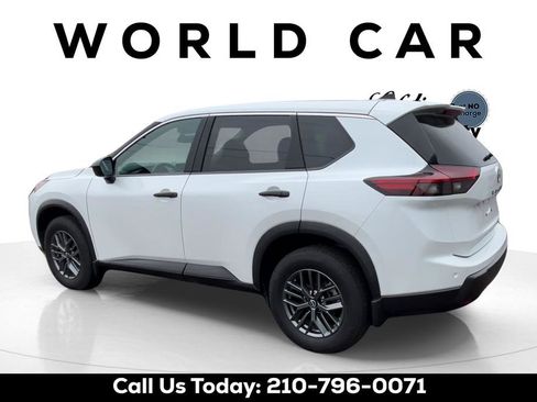 Certified 2025 Nissan Rogue S FWD image 5