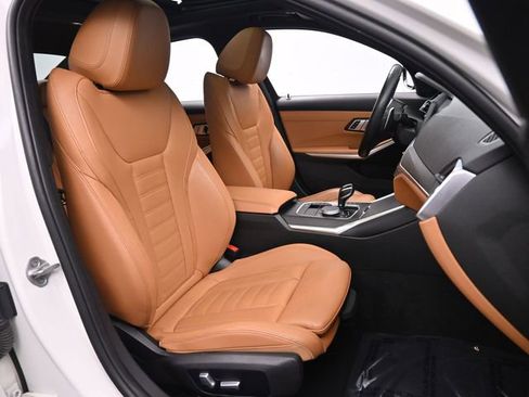 Used 2021 BMW 330i xDrive Sedan w/ M Sport Package image 22