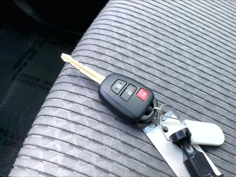Used 2021 Toyota 4Runner SR5 RWD image 14