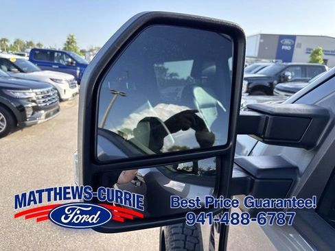 Used 2023 Ford F250 Lariat w/ Sport Appearance Package AWD/4WD image 8