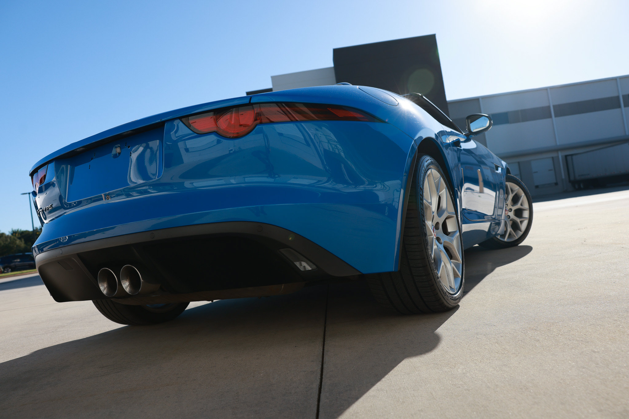 Used 2018 Jaguar F-TYPE Convertible RWD image 36
