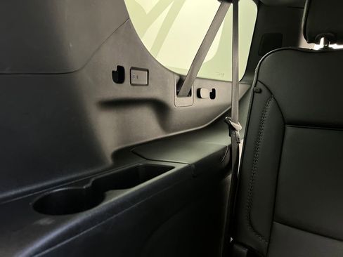 Used 2025 GMC Yukon XL Denali AWD/4WD image 30