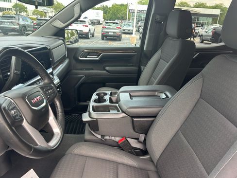 Used 2024 GMC Sierra 1500 SLE AWD/4WD image 9