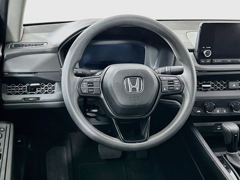 Used 2023 Honda Accord EX image 17