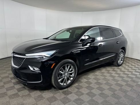 Used 2022 Buick Enclave Avenir image 7