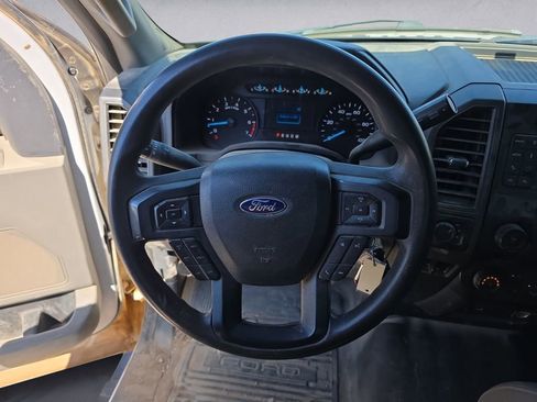 Used 2022 Ford F250 XL w/ STX Appearance Package AWD/4WD image 12