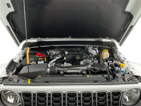 New 2025 Jeep Gladiator Sport image 14