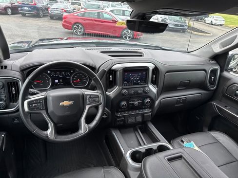 Used 2020 Chevrolet Silverado 1500 LTZ w/ LTZ Premium Package AWD/4WD image 35