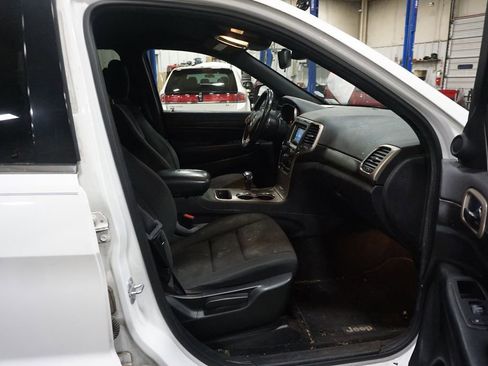 Used 2014 Jeep Grand Cherokee Laredo w/ Quick Order Package 23E image 13