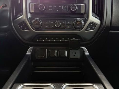 Used 2019 Chevrolet Silverado 2500 LTZ w/ Duramax Plus Package image 22