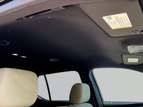 Used 2023 Chevrolet Traverse LS AWD/4WD image 19