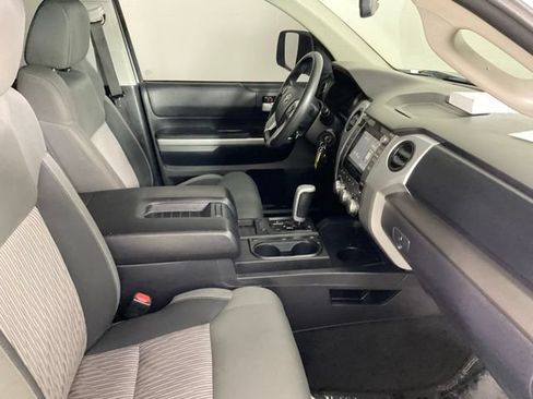 Used 2017 Toyota Tundra SR5 w/ SR5 Upgrade Package RWD image 24