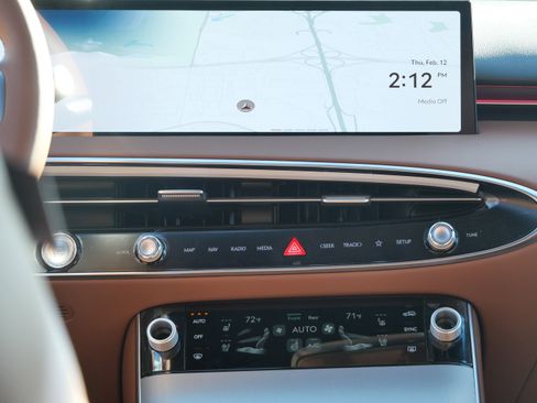 New 2026 Genesis GV70 2.5T Advanced image 11