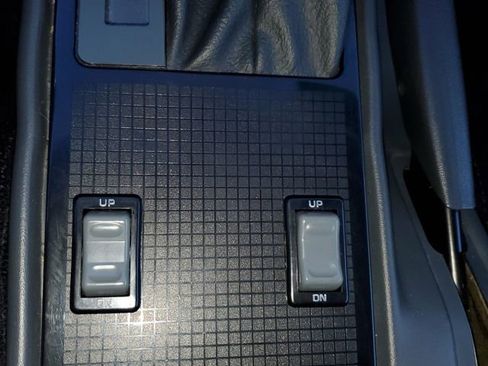Used 1991 Pontiac Firebird Coupe RWD image 23