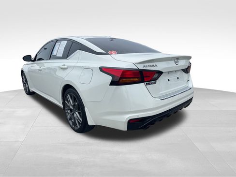 Used 2023 Nissan Altima 2.0 SR image 10