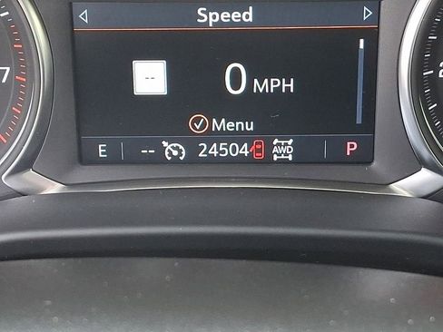 Used 2023 GMC Acadia SLT w/ Preferred Package AWD/4WD image 27