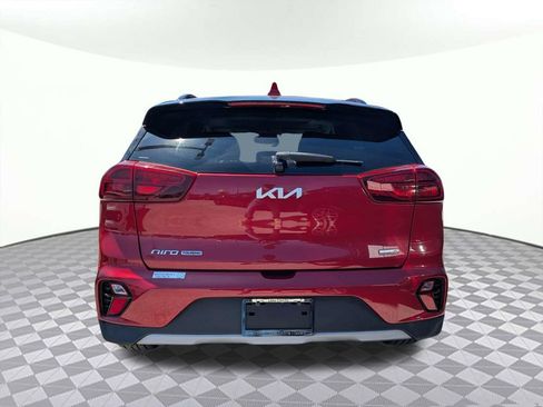 Used 2022 Kia Niro Touring Special Edition FWD image 3