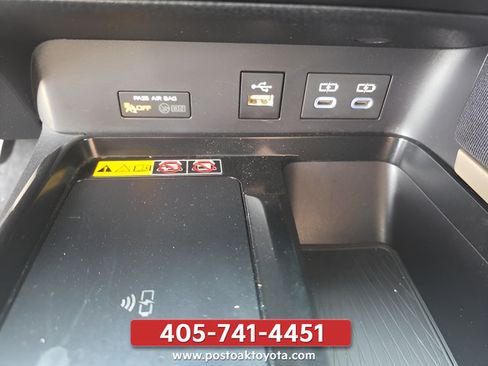 Used 2025 Toyota Camry LE FWD image 19