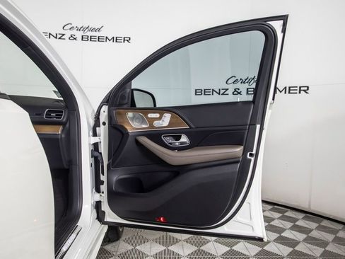 Used 2021 Mercedes-Benz GLE 53 AMG GLE 53 AMG w/ AMG Night Package image 16