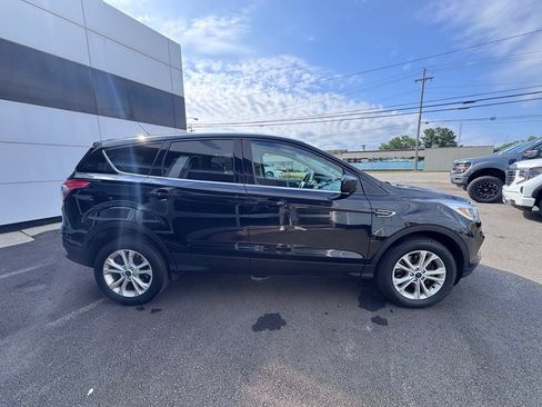 Used 2017 Ford Escape SE AWD/4WD image 4