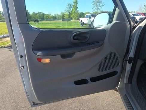 Used 2000 Ford F150 2WD SuperCab image 16