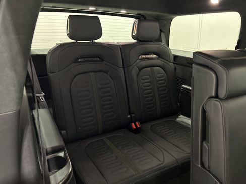 Used 2024 Rivian R1S Adventure AWD/4WD image 25
