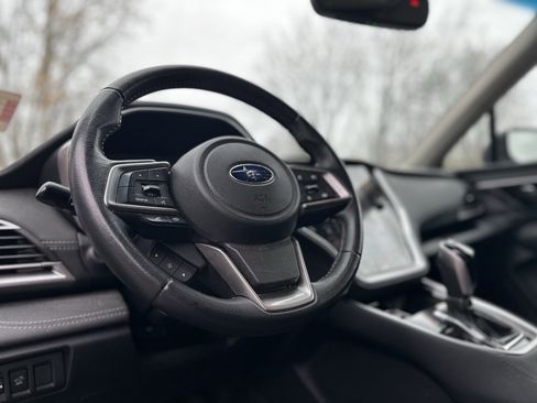 Used 2020 Subaru Outback Limited image 15