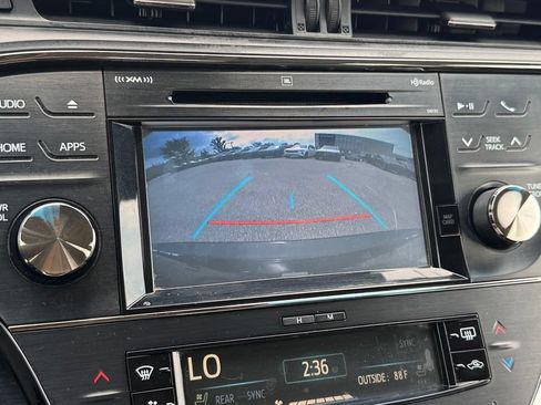 Used 2017 Toyota Avalon Limited FWD image 18