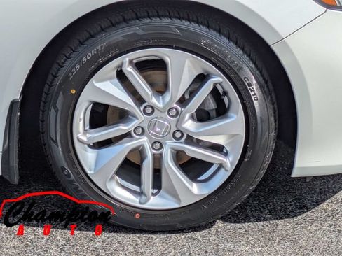 Used 2018 Honda Accord LX image 12
