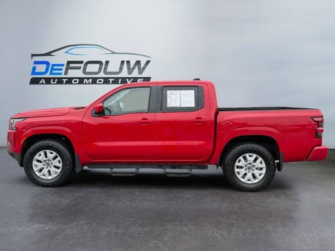 Used 2022 Nissan Frontier SV image 6