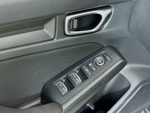 New 2025 Honda Civic Sport image 18