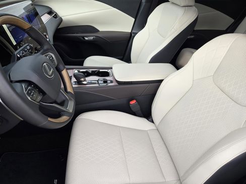 Used 2026 Lexus RX 350 Premium Plus w/ Accessory Package (Z1) image 9
