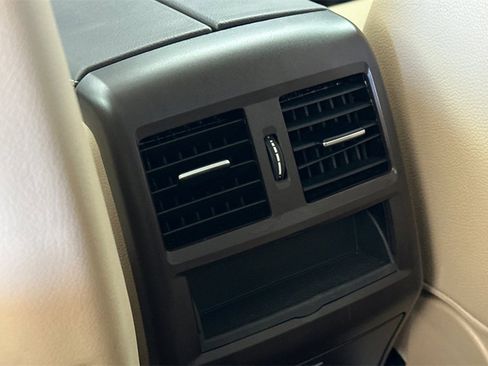 Used 2018 Mercedes-Benz GLE 350 4MATIC image 15