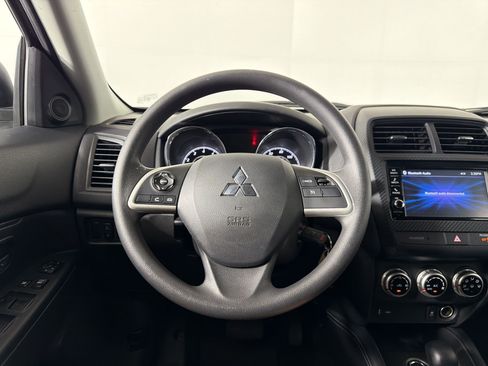 Used 2025 Mitsubishi Outlander Sport ES AWD/4WD image 21