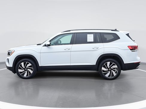 Used 2024 Volkswagen Atlas SE image 6