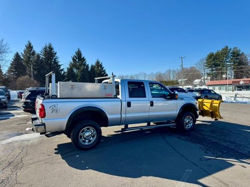 Used 2016 Ford F250 XLT w/ XLT Premium Package image 6