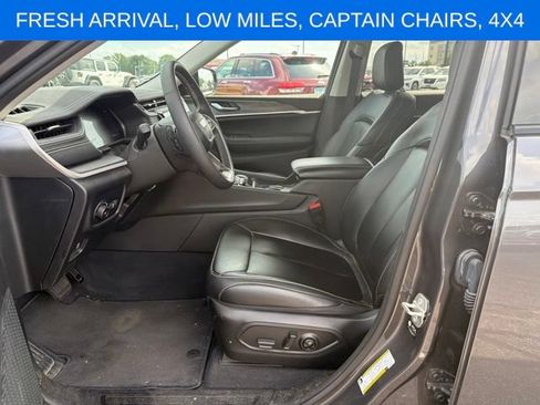 Used 2023 Jeep Grand Cherokee L Limited AWD/4WD image 9