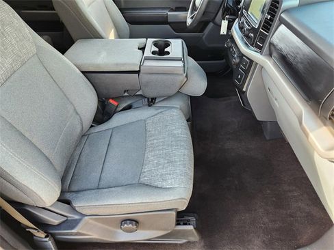 Used 2022 Ford F150 XLT image 14