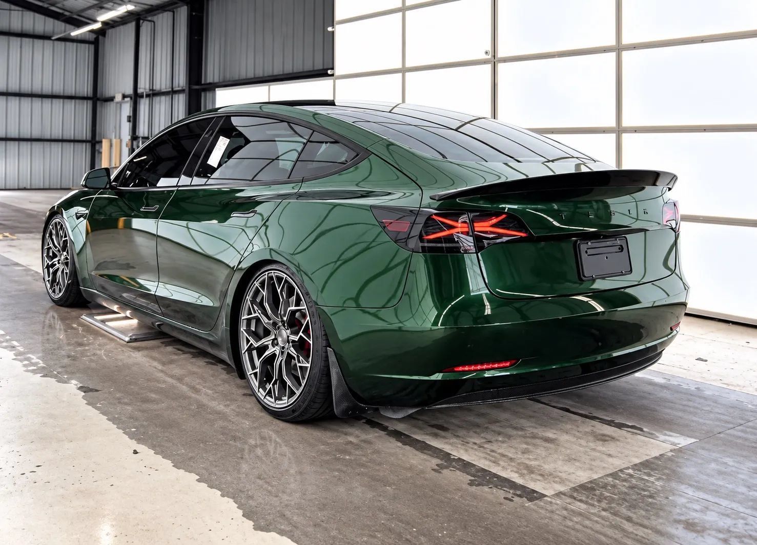 Used 2022 Tesla Model 3 Performance AWD/4WD image 4