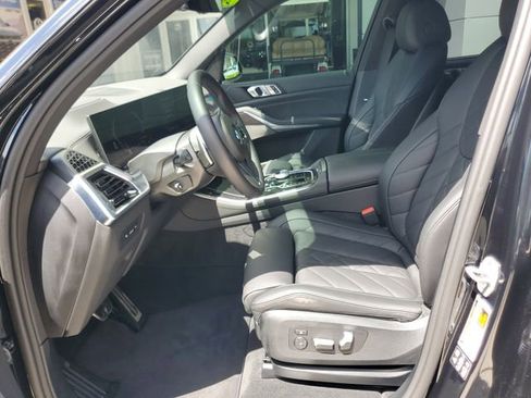 Used 2026 BMW X5 xDrive40i w/ Executive Package image 17