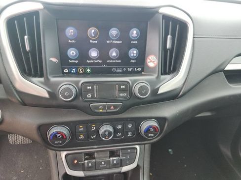 Used 2024 GMC Terrain SLT AWD/4WD image 16