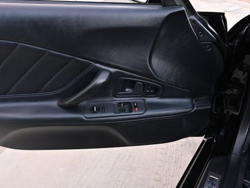 Used 2001 Honda S2000 image 37