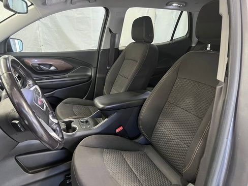 Used 2018 GMC Terrain SLE w/ Driver Convenience Package image 16
